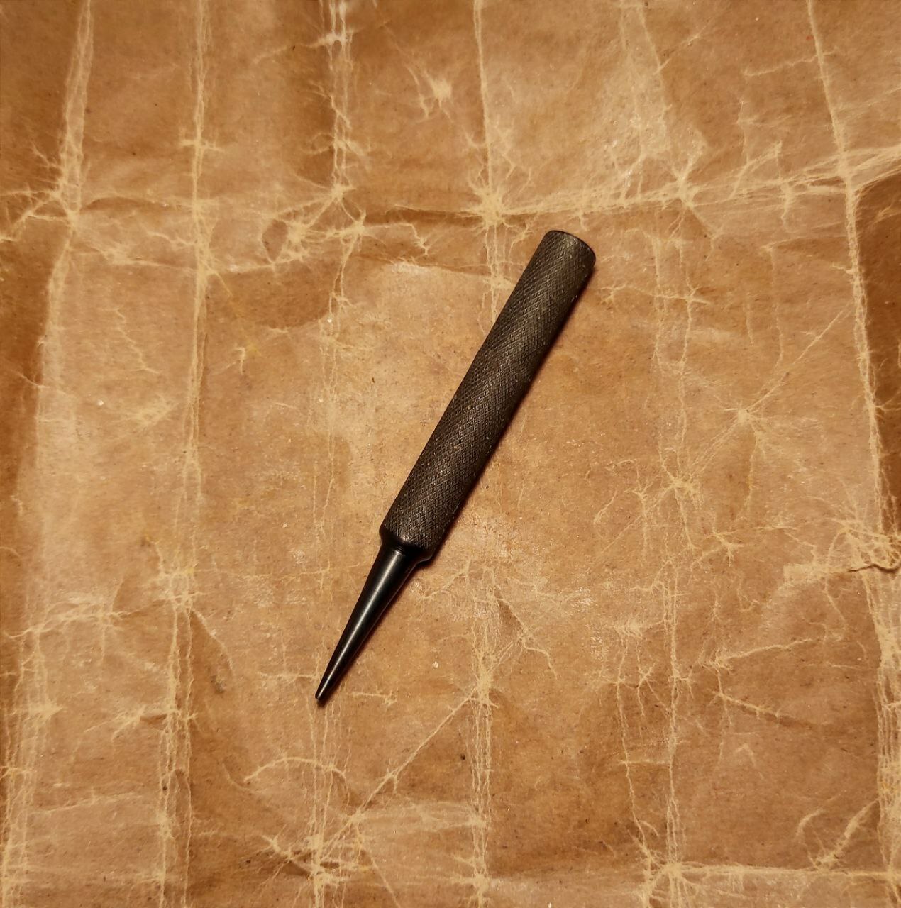 Пробойник для вскрытия тротиловых шашек 